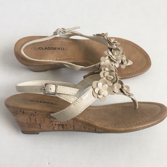 Flower Sandals - Picture 2 of 2